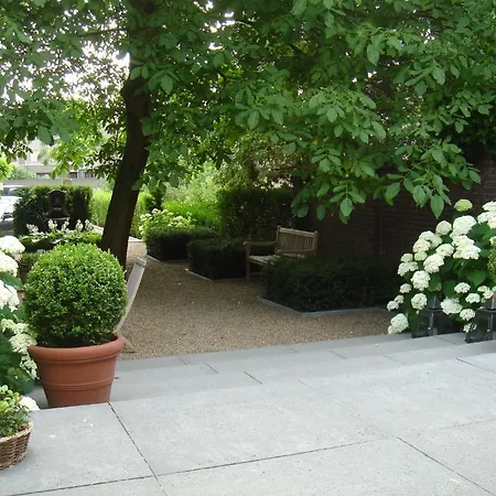 Bed & Breakfast Townhouse51